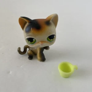 Littlest Pet Shop Calico Cat Paw Up Black & Green Eyes #27 LPS - Picture 1 of 3