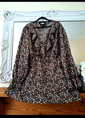 new look curves black floral tunic blouse uk 28 immaculate - Image 1 of 2