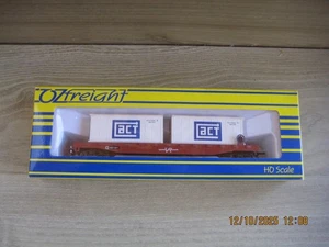 OZ FREIGHT Model Railways CONTAINER WAGON TYCO style couplings - Picture 1 of 2