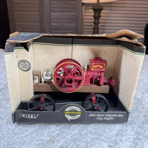 ERTL John Deere Waterloo Boy Motor 2 hp Escala 1/8 Vintage Réplica Juguete 4645 - Imagen 1 de 8