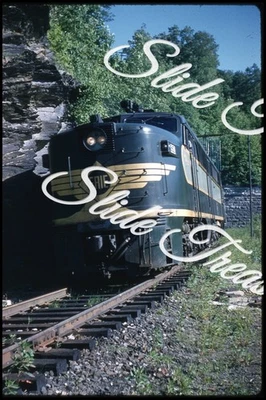 Erie Lackawanna Railroad Locomotive Manunka Chunk EL 35mm Slide 1960s Kodachrome - Image 1 of 3