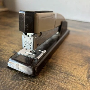 Rare Swingline Stapler Model 444 Vintage Property Of Motorola Use #4 Staples - Picture 1 of 14