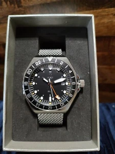 Shield Marco Bracelet Men's Watch With Date SLDSH116-1 - Picture 1 of 4