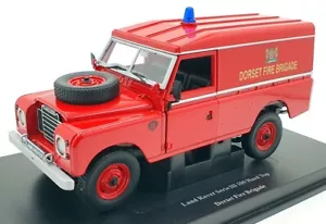 Eagle Universal Hobbies Scala 1/18 4412 - Land Rover S III - Dorset Vigili del Fuoco - Foto 1 di 5