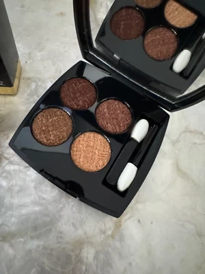 CHANEL LES 4 OMBRES 01 TWEED CUIVRÉ EYESHADOW QUAD - RARE - NO BOX - Image 1 of 4