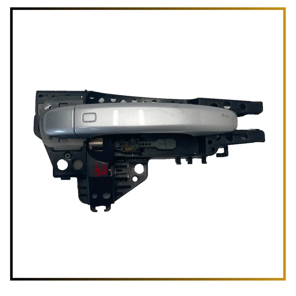 09-16 Manija de puerta exterior delantera derecha Audi A4 Premium Plus OEM 8T0837886A Foto 1 de 4