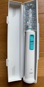 Braun Oral-B Interclean Plaque Remover - Picture 1 of 4