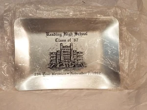 R. H. S. Klasse 1967 25. Jahr Wiedersehen Lesen High School PA Tablett Aluminium 7" - Bild 1 von 18