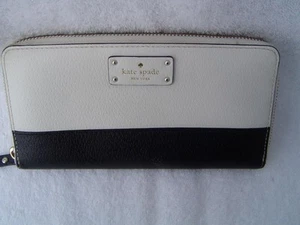AUTHENTIC KATE SPADE WHITE AND BLACK LEATHER ACCORDION WALLET VGC - Picture 1 of 22