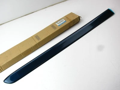 Новый - OEM LC7050682A50 задняя правая сторона двери талии линия молдинг 02-03 Mazda MPV - Изображение 1 из 3