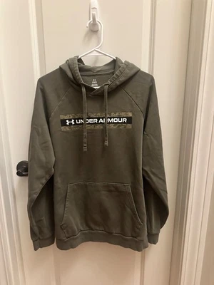 Sudadera con capucha Under Armour verde oliva camuflada a rayas - grande Foto 1 de 3