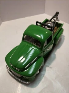 Maisto 1/25 1948 Ford F1 Wreaker Pickup Green Diecast Metal Doors Open 7.75" In - Picture 1 of 16