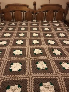 Heavy Large Handmade Crocheted Knitted Blanket Bed Spread 80 X 95 Inches - Picture 1 of 4
