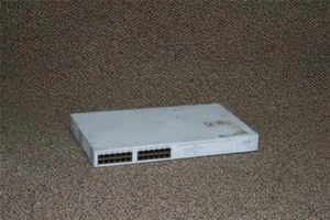 3Com 1720-310-050-2.04 Switch - Picture 1 of 1