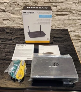 Netgear AC1200 Dual Band Wireless Access Point - WAC104 - STALÓWKA W PUDEŁKU - Zdjęcie 1 z 4