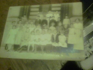 Imagen de clase escolar de 3er y 4to grado Williamsfield Ohio 1914 5 por 7 - Imagen 1 de 4