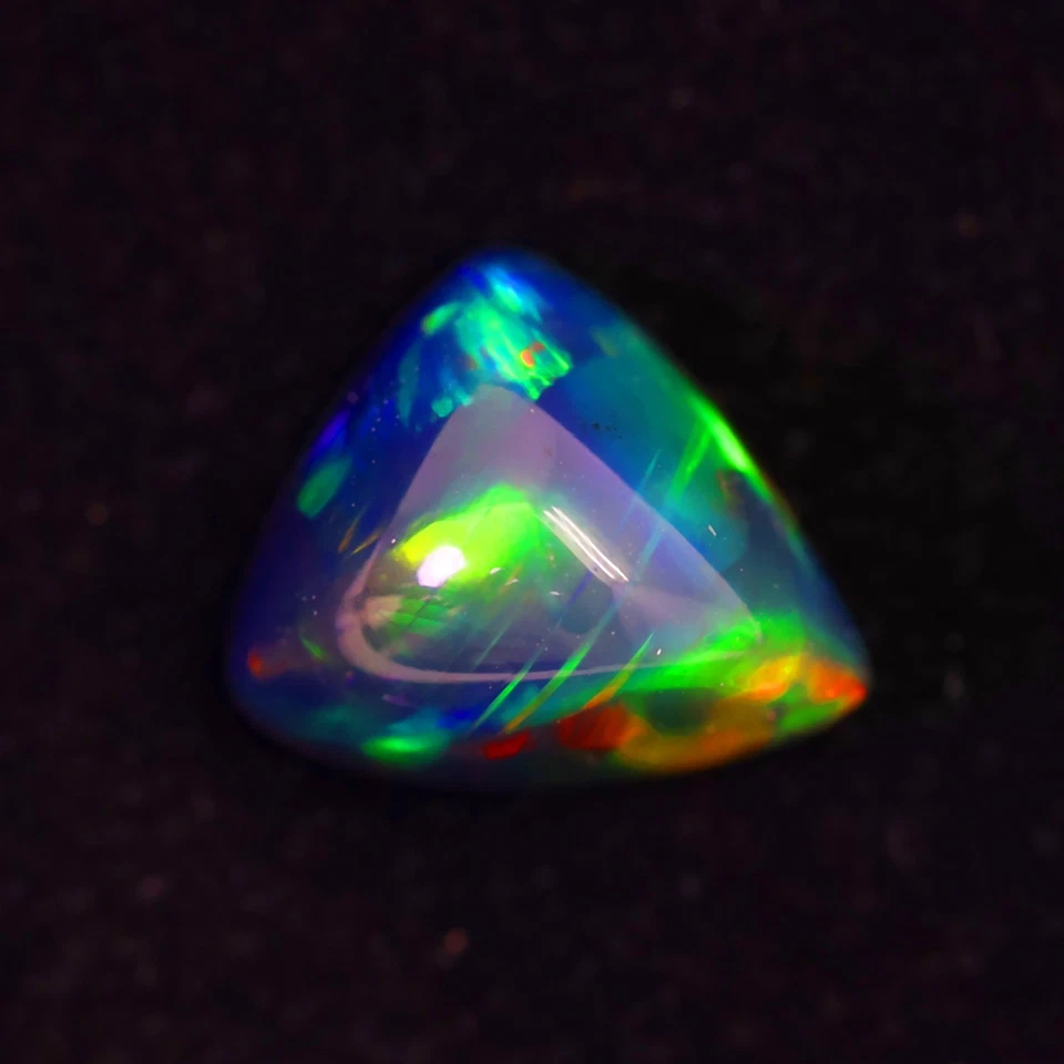 2.48ct Honey Comb Pattern.  Terrific Multicolor Play Ethiopia Welo Black Opal - Image 1 of 1