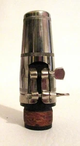 Vintage Vito 3V Clarinet Mouthpiece With Cover Made in France - Picture 1 of 10