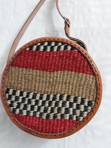 Mittelgroße afrikanische gewebte Sisal Kiondo Schulterriemen Crossbody Leder Handtasche Reißverschluss - Bild 1 von 12