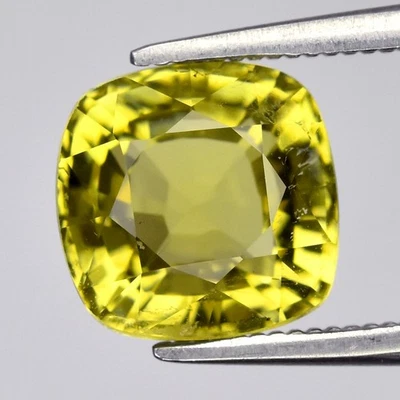 💎 2.07ct VS Cushion Natural Yellowish Green Grossular Garnet - Mali Gemstone - Image 1 of 4