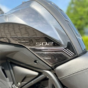 Adesivi Resinati Protezione Fiancate Serbatoio compatibili con Benelli TRK 502 - Imagen 1 de 6