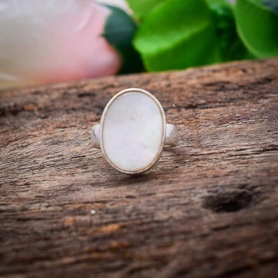 Fabulous Mother of Pearl Gemstone 925 Sterling Silver Handmade Ring Gift For Her - Image 1 of 4