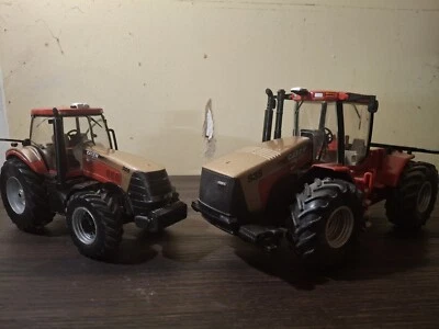 1/32 Gold Signature Series 535 & 305 Case Magnum  - Image 1 of 4