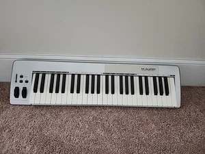 M-Audio KEYSTATION 49e - 49-Key USB MIDI Controller Keyboard ONLY - NO ADAPTER - Picture 1 of 13