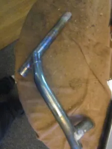2007? HARLEY DAVIDSON RIGHT REAR HEADER CROSSOVER 65626-07B ? - Foto 1 di 4