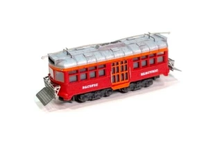 Z Scale Pacific Electric "The Hollywood Car" Kit by Showcase Miniatures (4046) - Picture 1 of 5