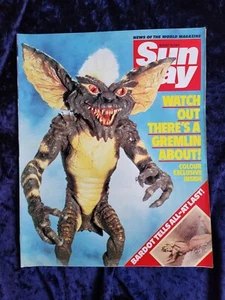 Gremlins cover and feature News Of The World magazine - 1984- Steven Spielberg - Foto 1 di 5