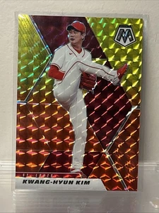 2021 Panini Mosaic Choice Fusion Red/Yellow Prizm #/64 Kwang-Hyun Kim - Bild 1 von 3