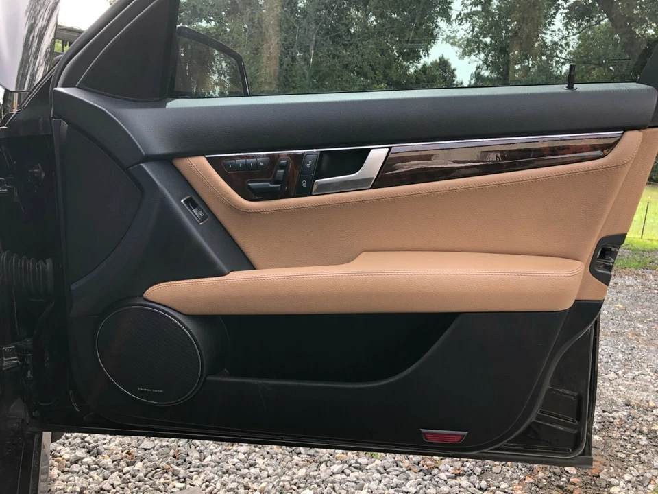 Mercedes-Benz W204 ИНТЕРОР ДВЕРИ ОТДЕЛКИ КАРТЫ ПАНЕЛИ 2013 2014 2015 CAPUCHINO / ЧЕРНЫЙ - Изображение 1 из 3