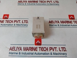 OMRON H3BH-8 Timer 0.5-10 Sec 5A 250VAC 50/60Hz - Picture 1 of 8