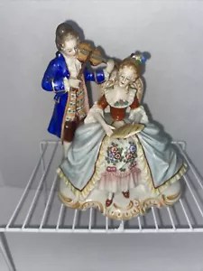 Antica statuina musicale in fine porcellana Seatendorf Voigt Brothers 8" - Foto 1 di 11