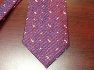 Nautica Purple Geometric Necktie 100% Silk 4" Width 58" Length Tie - Picture 1 of 3