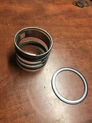 Utilice un conjunto de resorte de cilindro de pieza genuina para clavadora de marcos de bobinas DeWalt DWF83C Foto 1 de 4