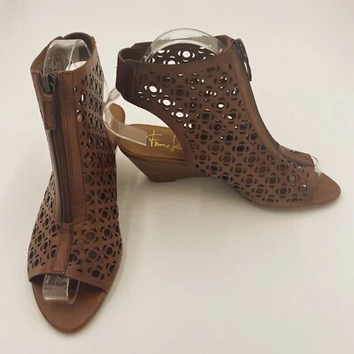 Botines de cuña Franco Sarto marrón corte láser cuero punta abierta para mujer talla 6,5 M Foto 1 de 4