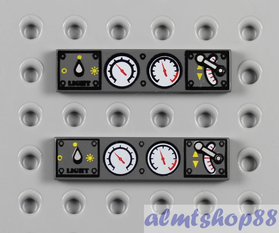 LEGO - 2 piezas 1x4 Azulejos Impresos con Interruptor de Luz Calibre Tren Motor Coche Gris Lote Foto 1 de 1