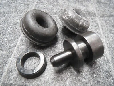 Clutch Slave Cylinder Kit for 1969-1976 Triumph TR6 - Made in UK by Lockheed - Image 1 of 4