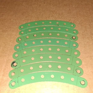 8 X #89BGUT/GEBRAUCHT*ORIGINAL HELLGRÜNER MECCANO GESTEMPELT 4,5" GEBOGENER STREIFEN ABGESTUFT - Bild 1 von 1