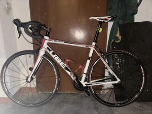 Bicicletta corsa uomo usata. CUBE Peloton - Shimano 105 taglia 56 - Foto 1 di 3