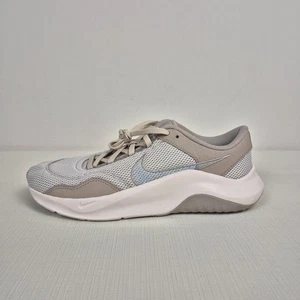 Nike Legend Essentials 3 Damen 10,5 Sportschuhe DM1119-008 Beige/L Braun - Bild 1 von 10
