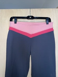 Victoria’s Secret VSX flare fit jogger Yoga pants Pink Grey Medium - Picture 1 of 15