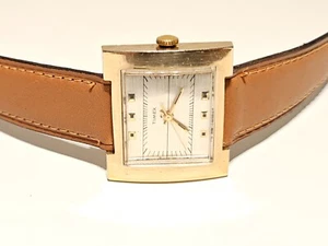 VINTAGE LUXURY BEAUTIFUL TV MODEL MEN'S GOLD PLATED MECHANICAL WATCH "TIMEX" - Picture 1 of 12
