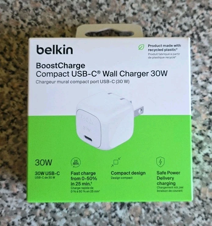 Belkin CCD001bt1MBK BoostCharge Dual USB-A 24W Car Charger w Cable Black