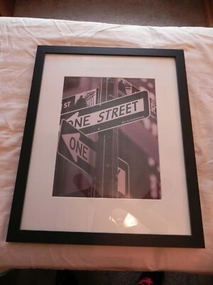 Marco de fotos de madera negro Jilin Forest Industry 16" x 20", 10 3/8 x 13 1/2 fotos Foto 1 de 4