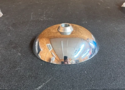 OEM HARLEY-DAVIDSON 2018-24 HERITAGE CLASSIC FLHCS FRONT WHEEL HUB CAP - Image 1 of 2