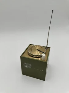 Cubo verde de radio FM de 8 transistores Sony TFM-1837W de colección — no funciona - Imagen 1 de 10