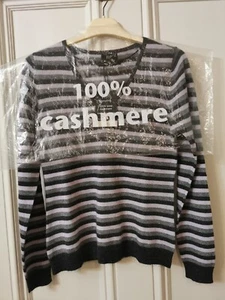 NEW F&F JUMPER 10/12 TAG RP£79.00 V NECK MAUVE GREY STRIPE 100% CASHMERE LUXURY - Picture 1 of 6